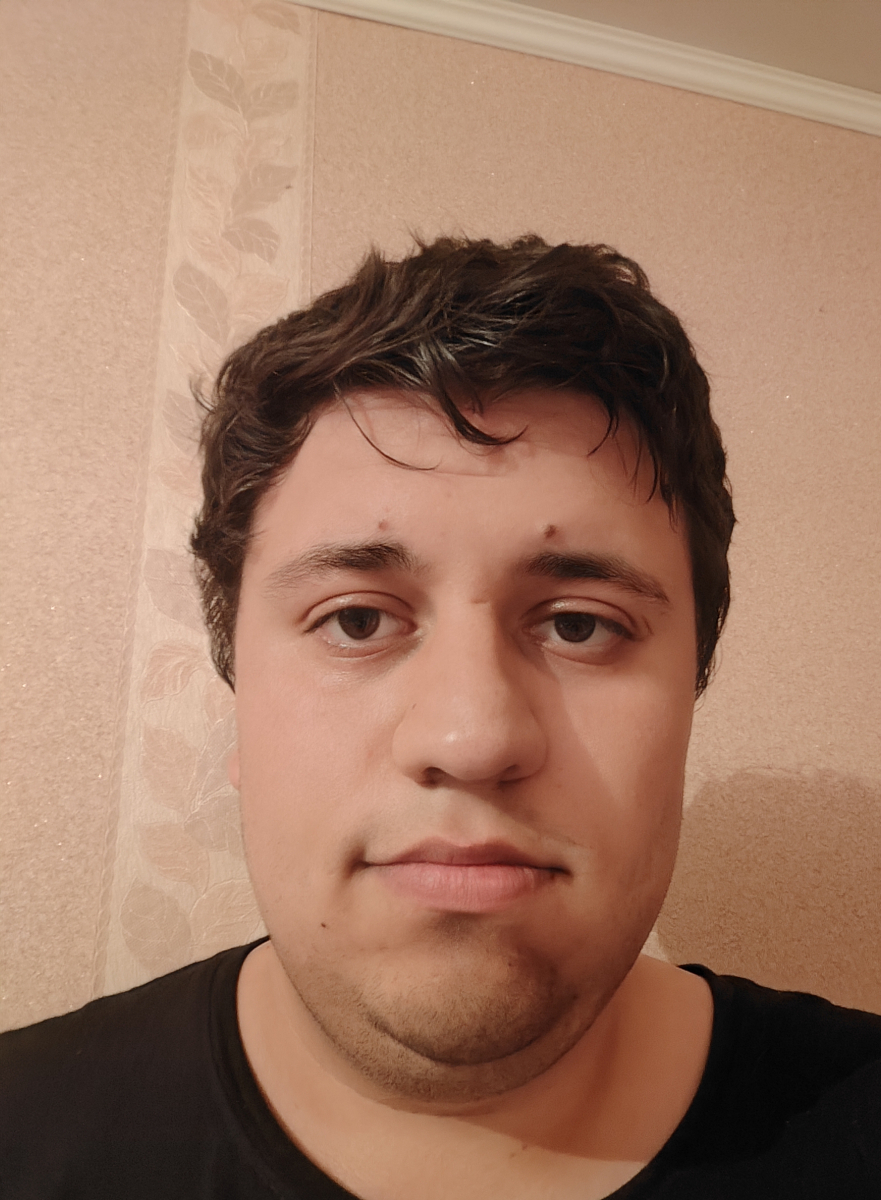 Фотография  Артём  из Пролетарский