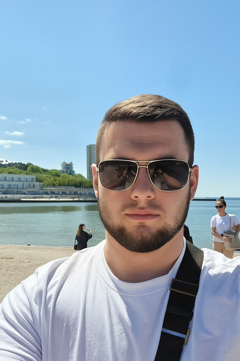 Фотография  Андрей  из Николаев