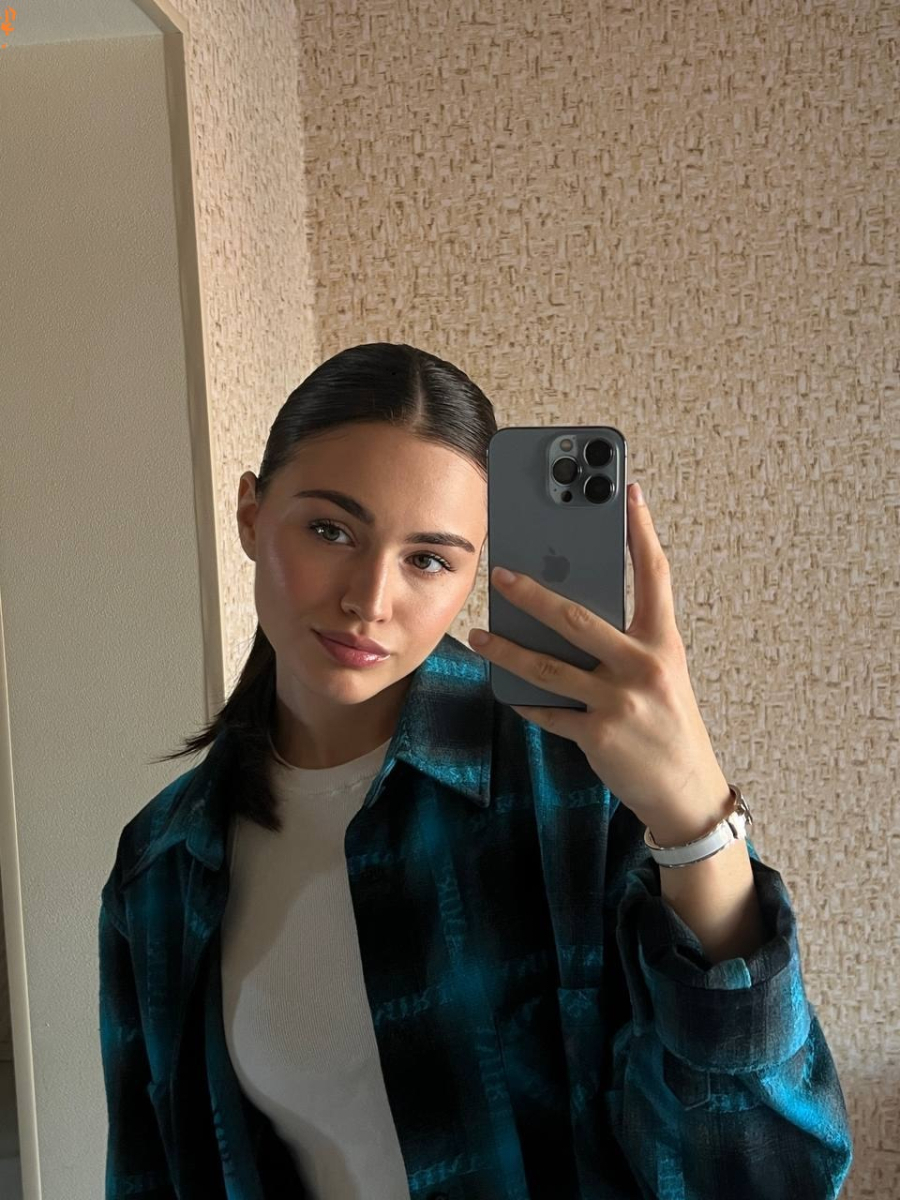 Фотография  Мария  из Мирный